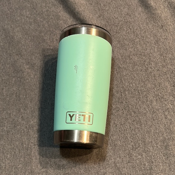 Yeti - Picture 1 of 4